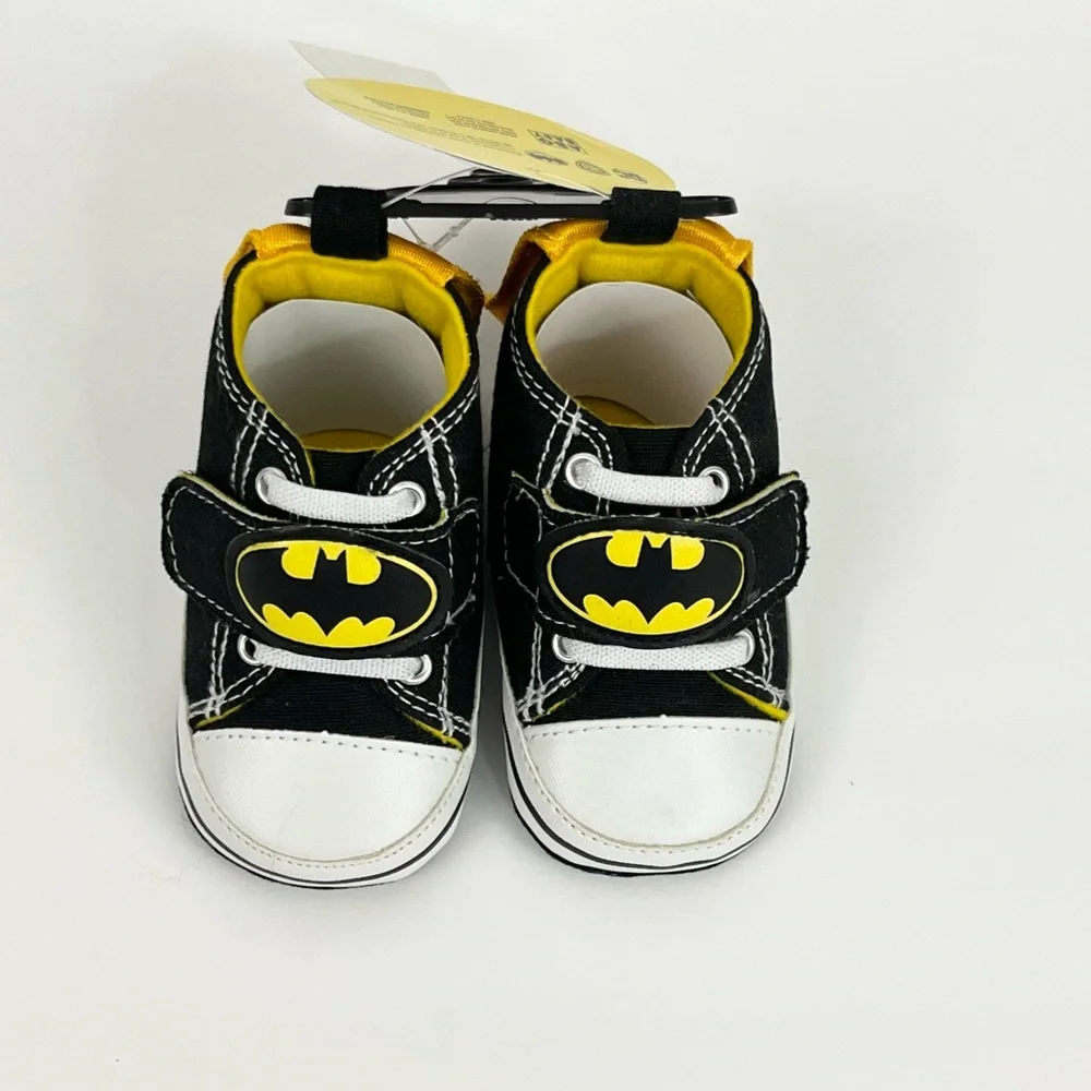 Batman Baby Shoes 3-6 Months with Capes DC Comics Black Gold White Adjust Strap